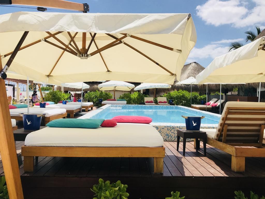 HOTEL AQUAMARINA SUITES photo 2