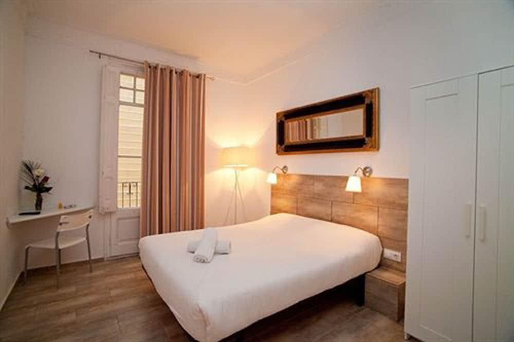 HOSTAL MARTINVAL