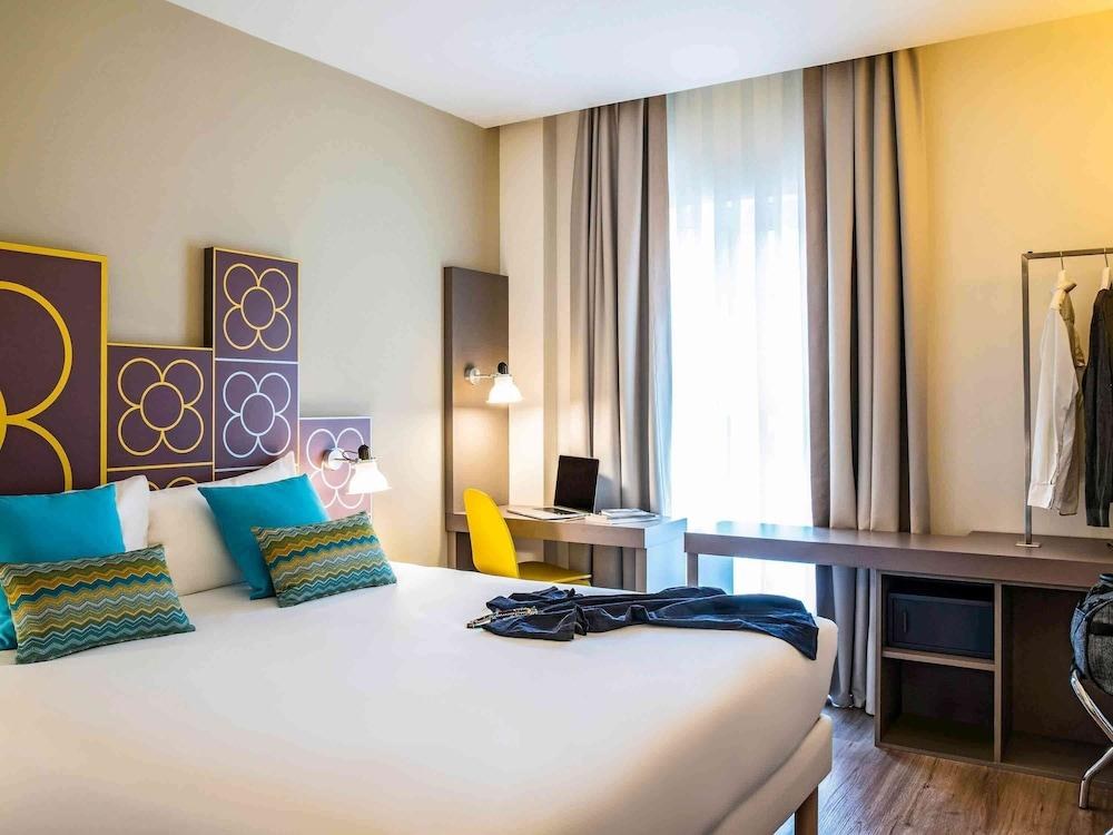 Ibis Styles Barcelona Centre Hotel photo 2