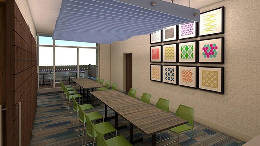 Holiday Inn Express Brooklyn - Kings Hwy by IHG photo 2