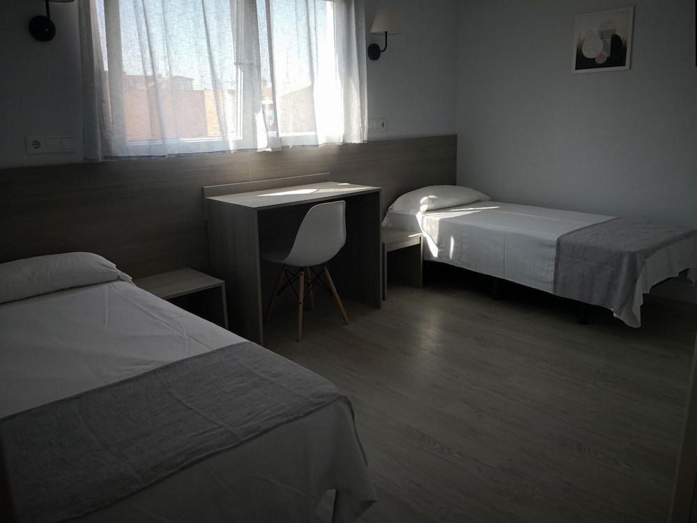 HOSTAL GOLDEN ALCALÁ photo 1
