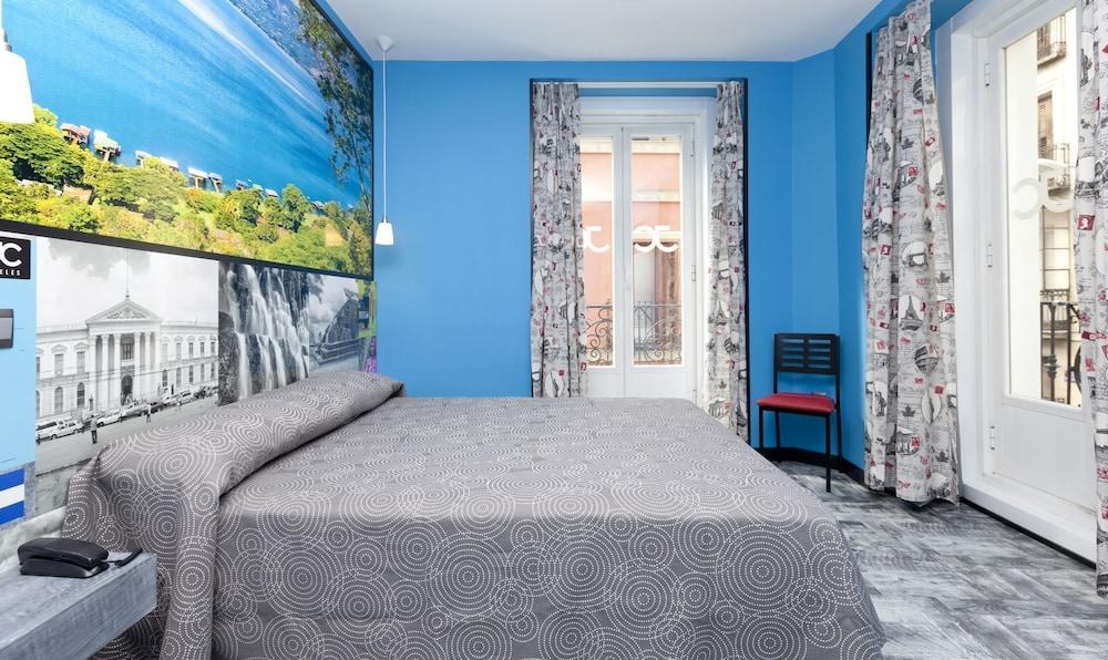 HOTEL JC ROOMS CHUECA photo 2