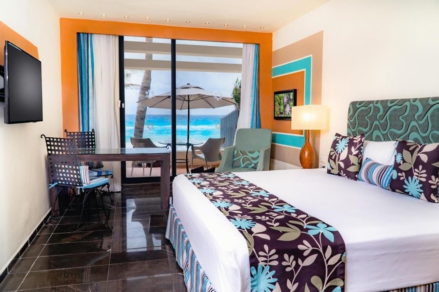 OH! CANCUN ON THE BEACH photo 1