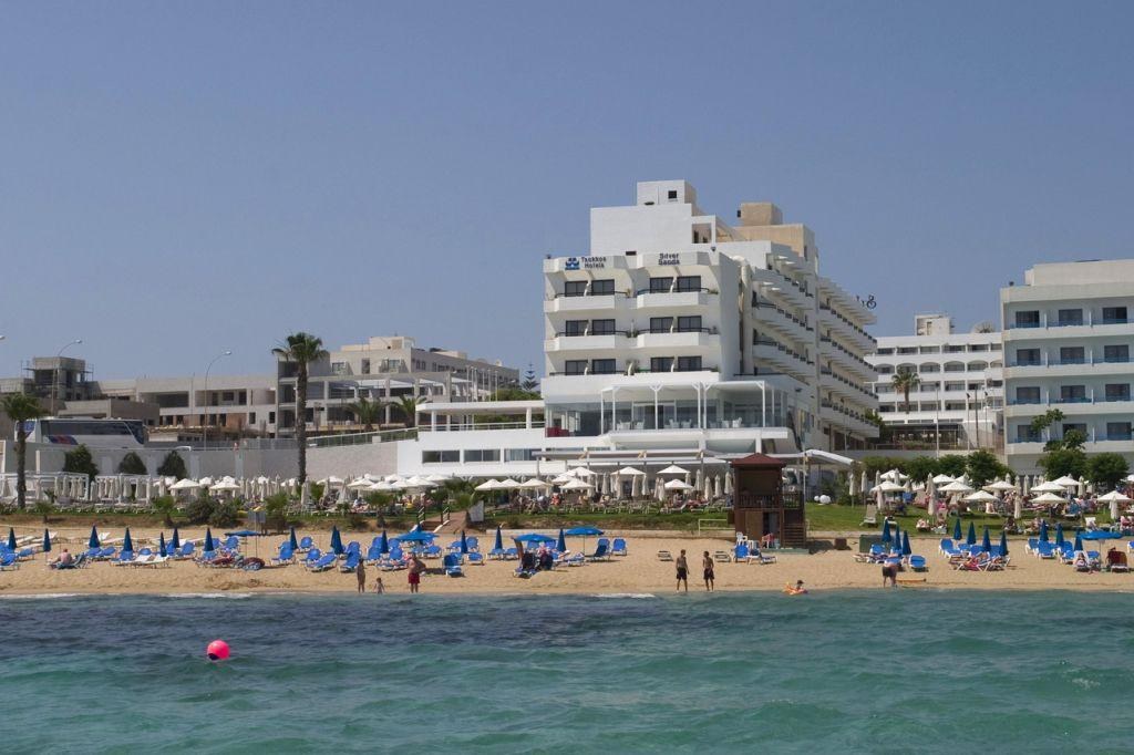 SILVER SANDS BEACH HOTEL