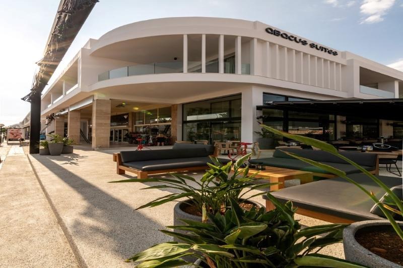 HOTEL ABACUS SUITES