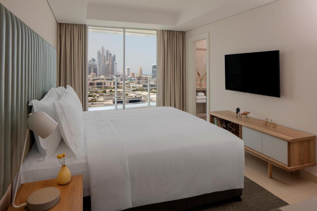 Staybridge Suites Dubai Internet City photo 1