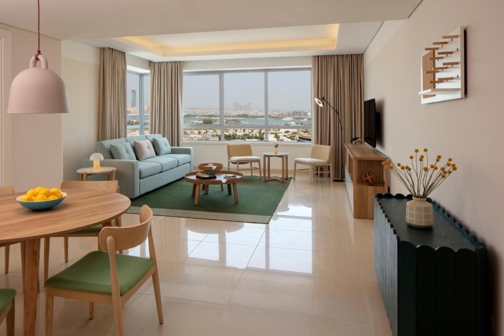 Staybridge Suites Dubai Internet City photo 4