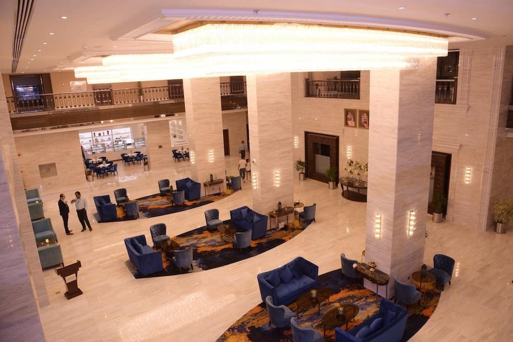 Warwick Al Khobar photo 1
