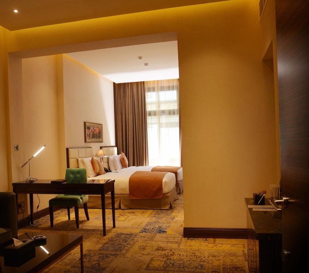 Warwick Al Khobar photo 2
