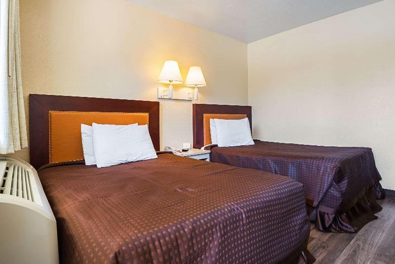 Rodeway Inn Kissimmee Maingate West photo 2
