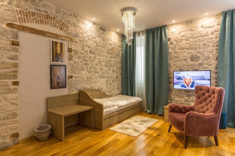 Tifani Luxury Rooms photo 1