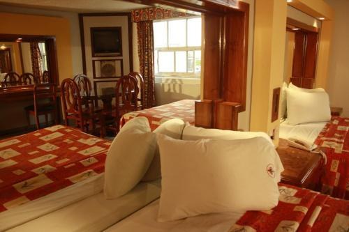 Hotel Mina photo 2