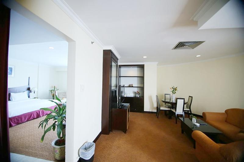 Pacific Palace Hotel photo 3
