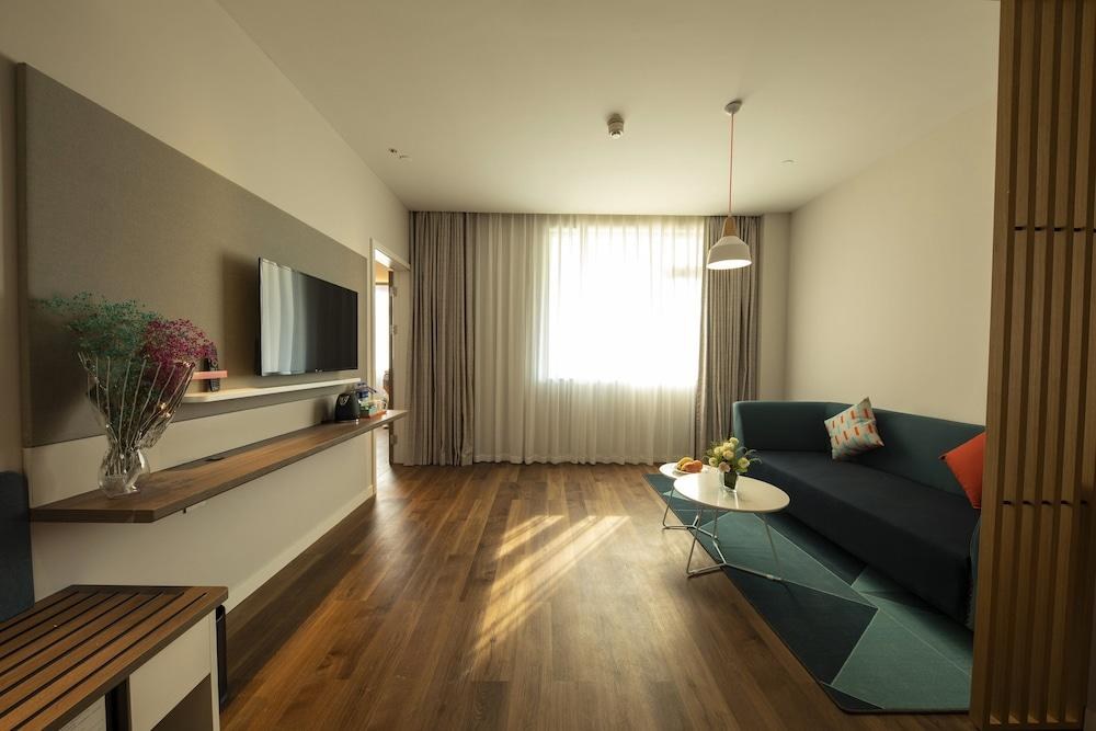 Holiday Inn Express Shanghai Jiading New City photo 2