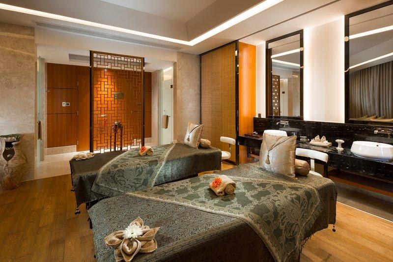 Crowne Plaza Sanya City Center, an IHG Hotel photo 1