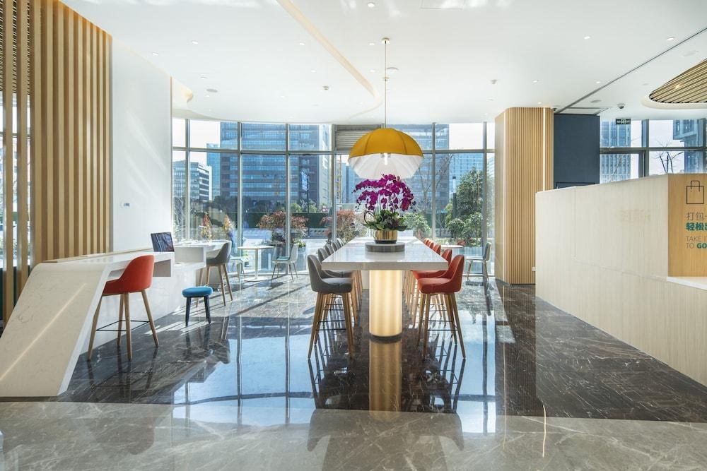 HOLIDAY INN EXPRESS SHANGHAI ZHANGJIANG, AN IHG HOTEL photo 2