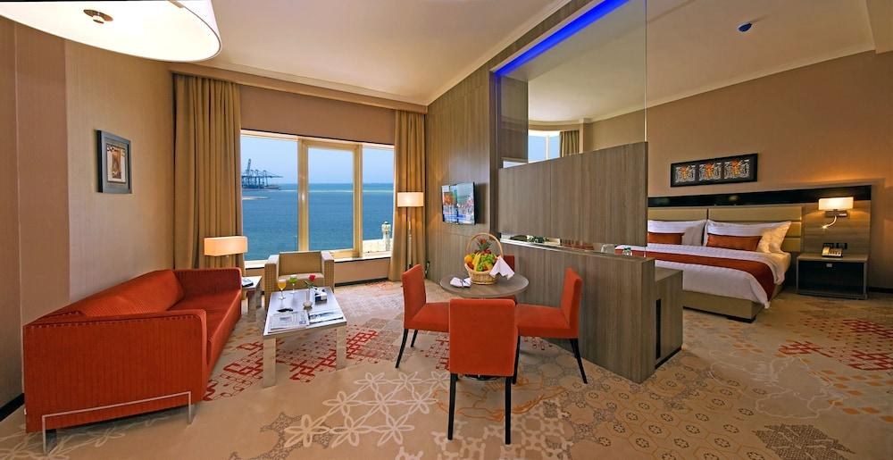 Mira Waterfront Hotel