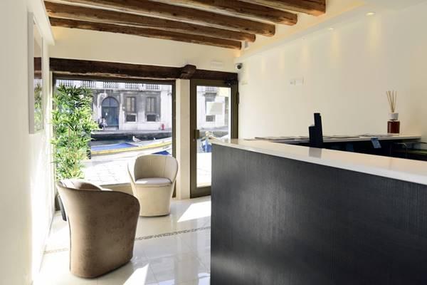 Leone Hotel photo 1
