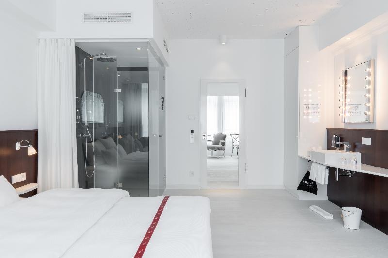 Ruby Coco Hotel Dusseldorf photo 4