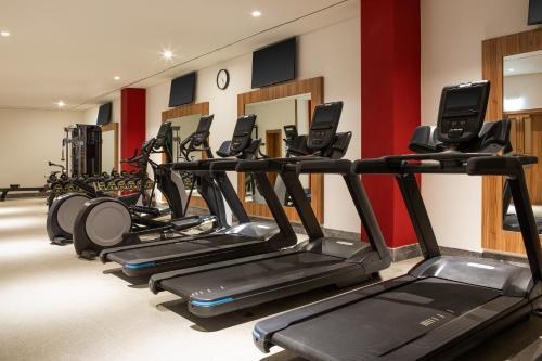 Hilton Garden Inn Riyadh Financial District photo 1
