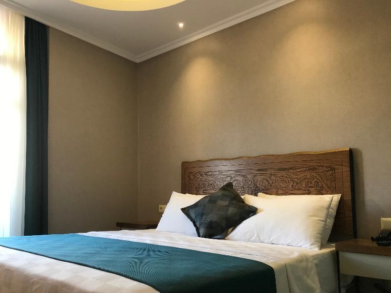 Galatahan Hotel photo 3