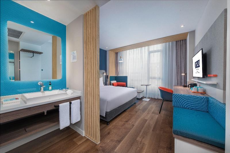 Holiday Inn Express Ningbo City Center photo 1