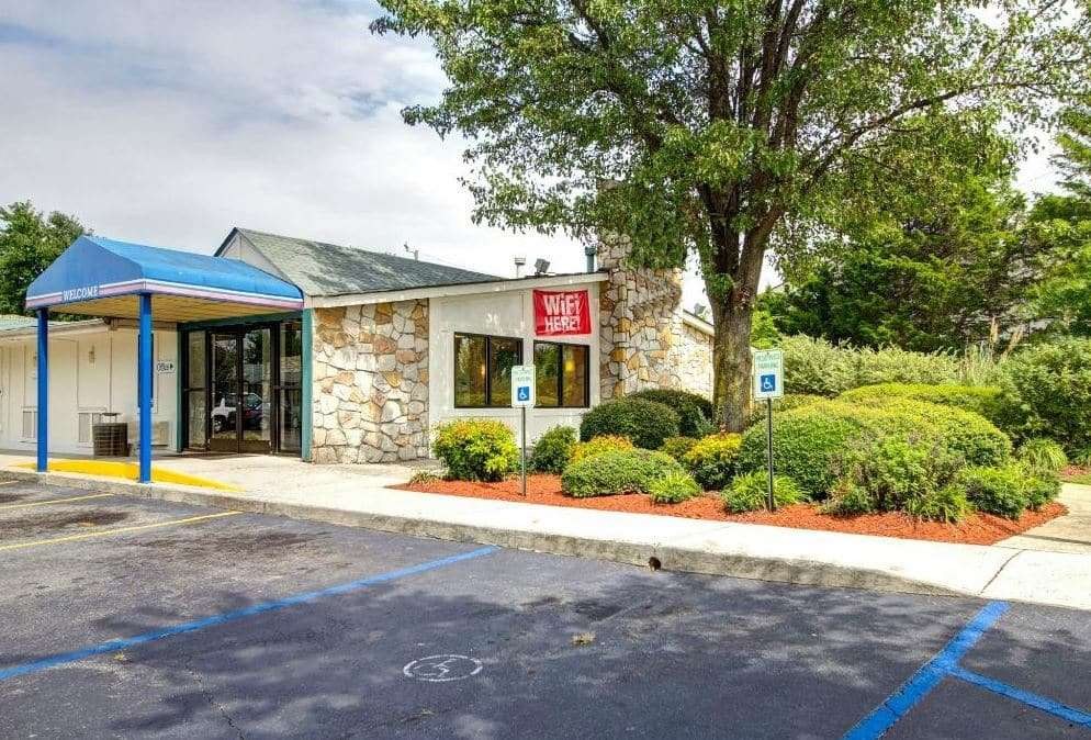 KNIGHTS INN BURLINGTON, NC