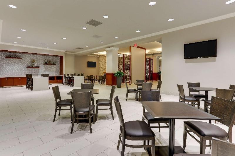 Doubletree St. Louis Forest Park photo 2
