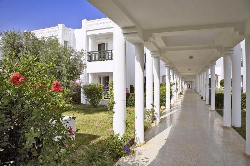 El Borj Hotel photo 4