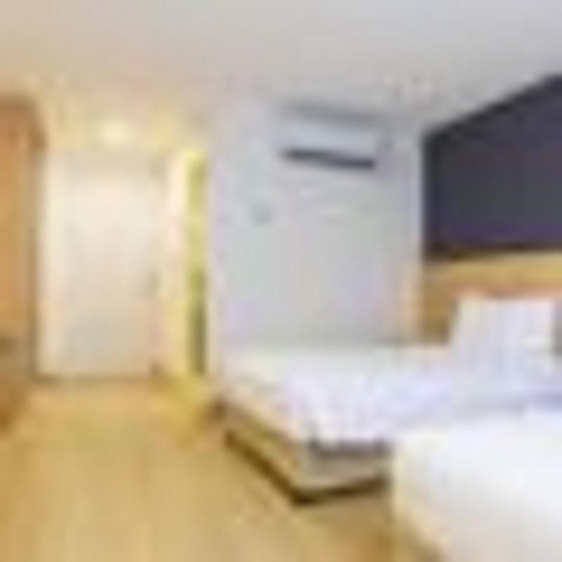 Solo Express Sukhumvit 81 photo 2