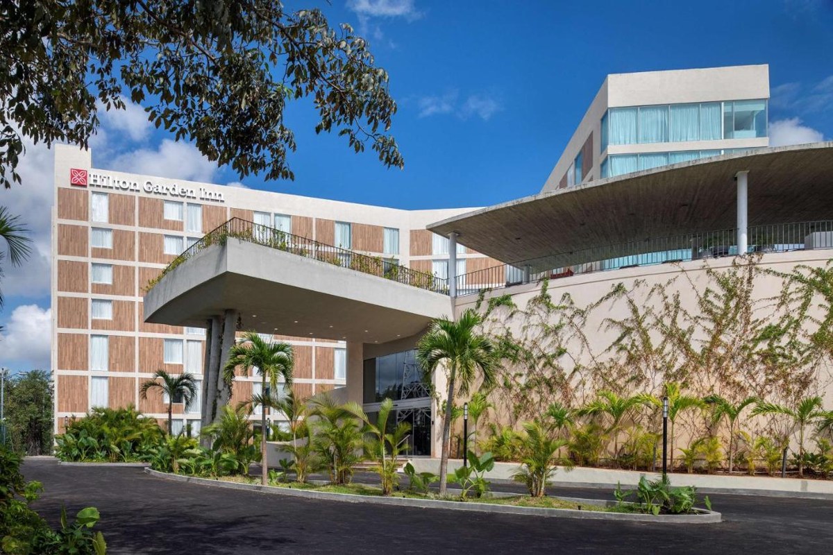 HILTON GARDEN INN CANCUN AIRPORT