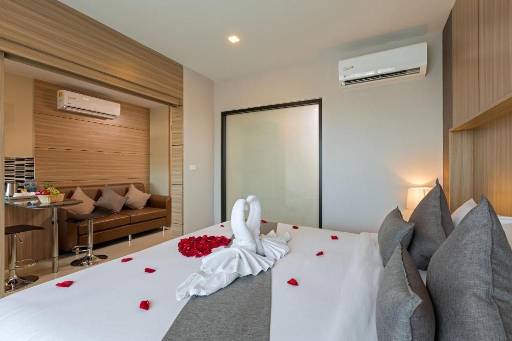 Patong Bay Residence photo 4
