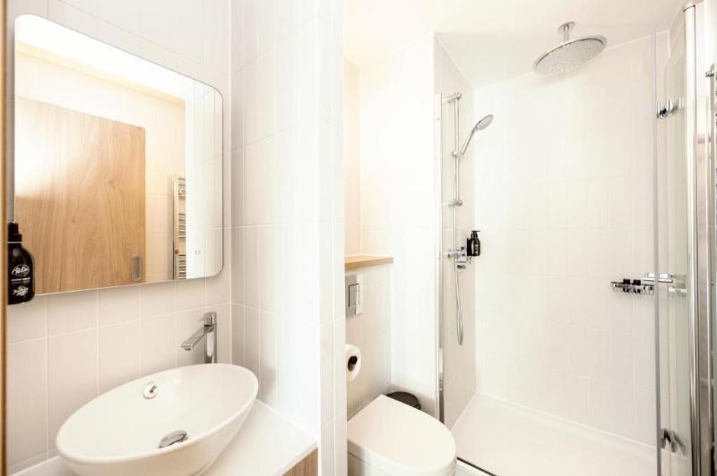 Wilde Aparthotels London Paddington photo 3