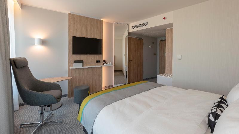 Holiday Inn Express Dusseldorf - Hauptbahnhof photo 3
