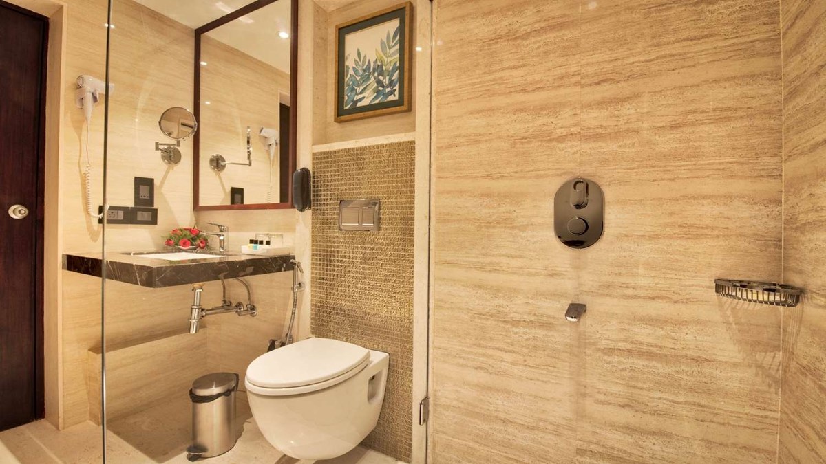 GOLDEN TULIP ESSENTIAL JAIPUR photo 2