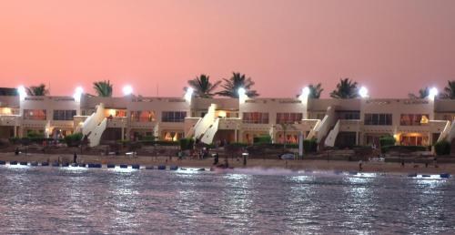 La Fontaine Lagoon Resort