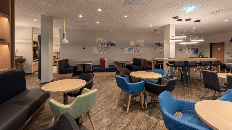 Holiday Inn Express Munich North photo 4