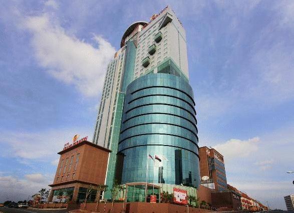 GRAND PARAGON