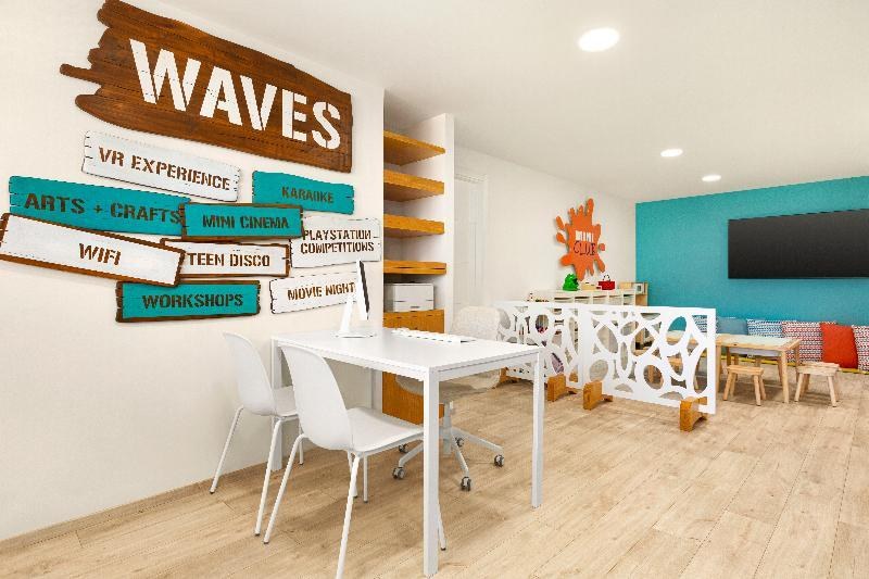 Wyndham Residences Tenerife Costa Adeje photo 3