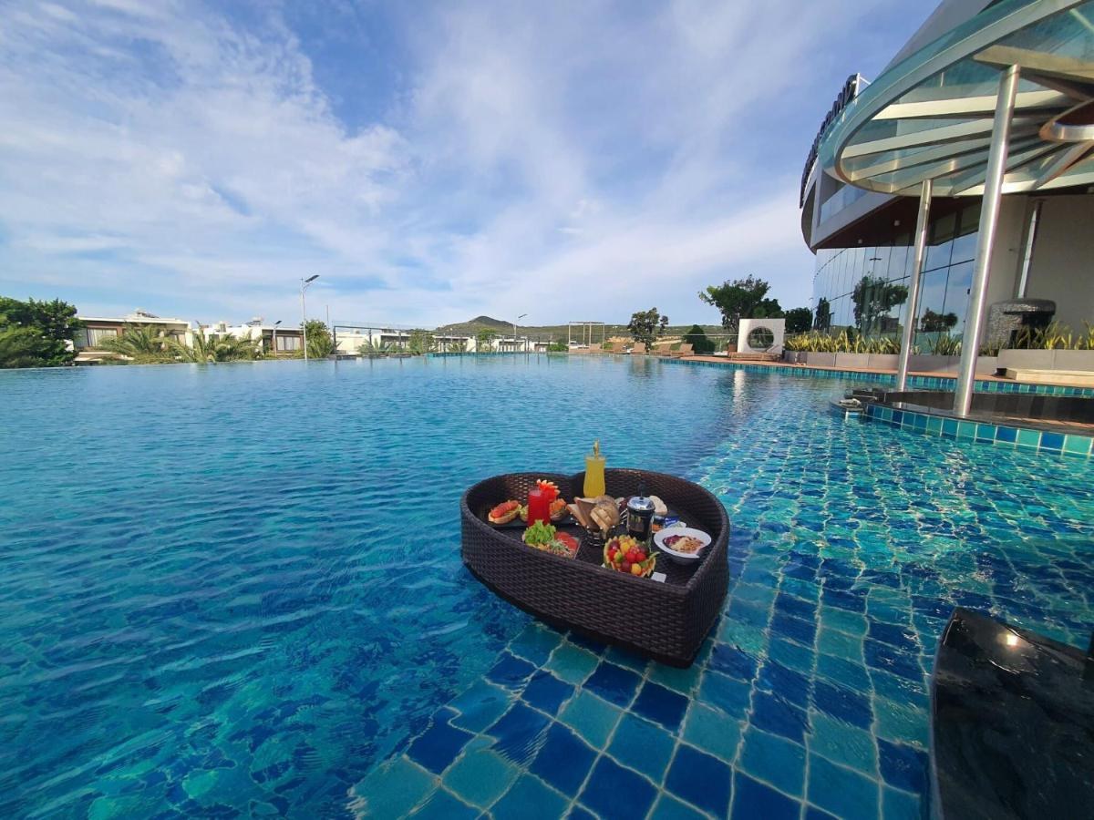 Wyndham Grand KN Paradise Cam Ranh photo 3