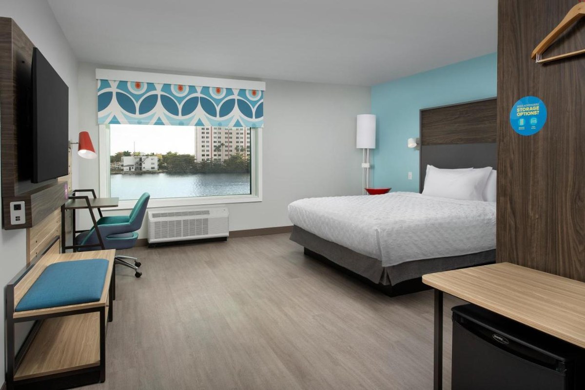 Tru by Hilton Miami Airport South Blue Lagoon photo 1