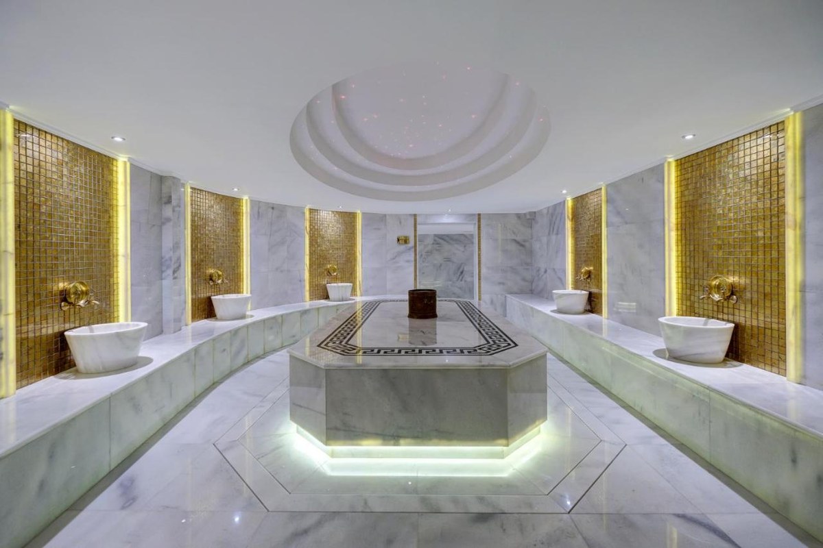 Days Hotel by Wyndham Istanbul Maltepe photo 1