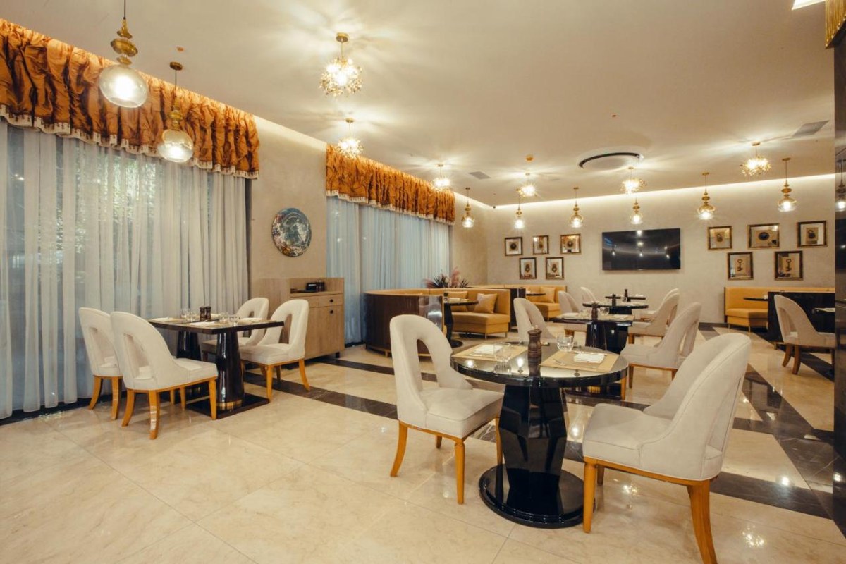MARJAN PLAZA photo 2