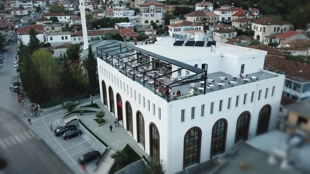 PORTIK HOTEL BERAT
