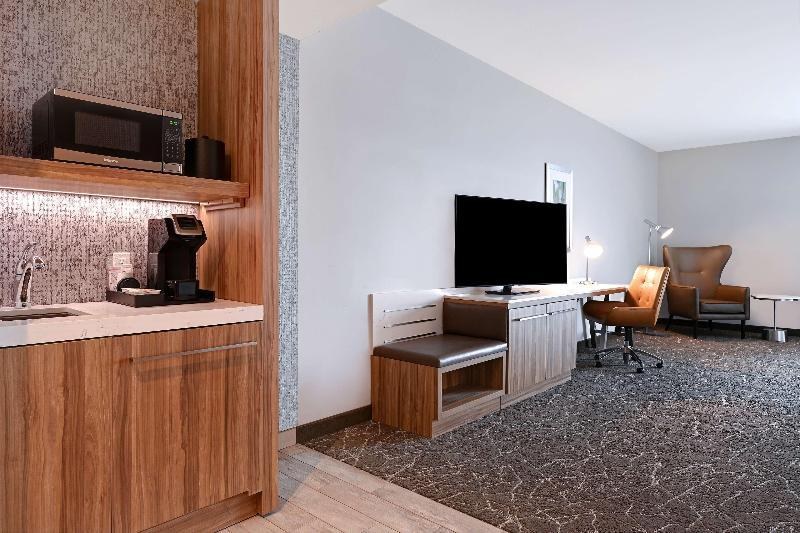 Hilton Garden Inn Anaheim Resort
