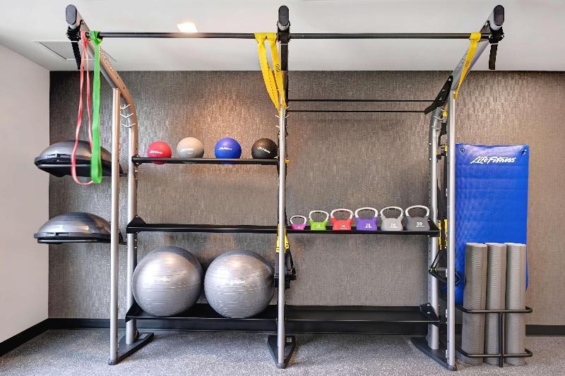 Hilton Garden Inn Anaheim Resort photo 3