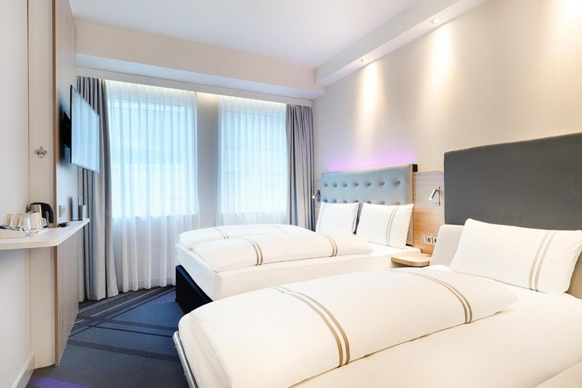 Premier Inn Premier Inn Frankfurt Westend photo 1