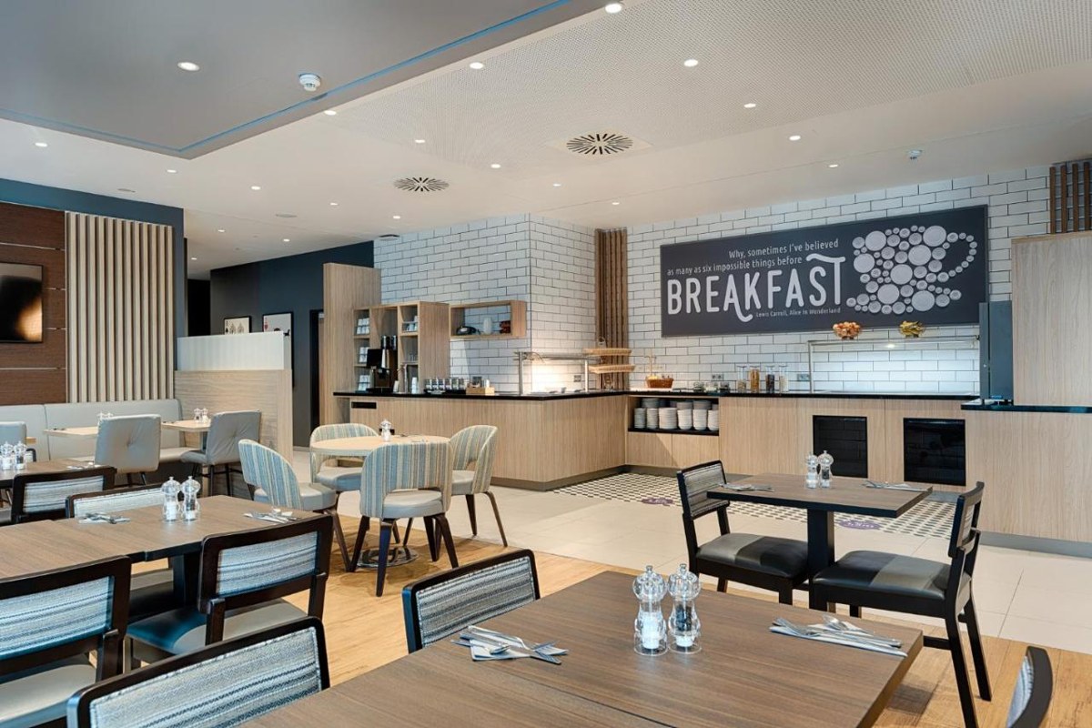 Premier Inn Premier Inn Frankfurt Westend photo 3