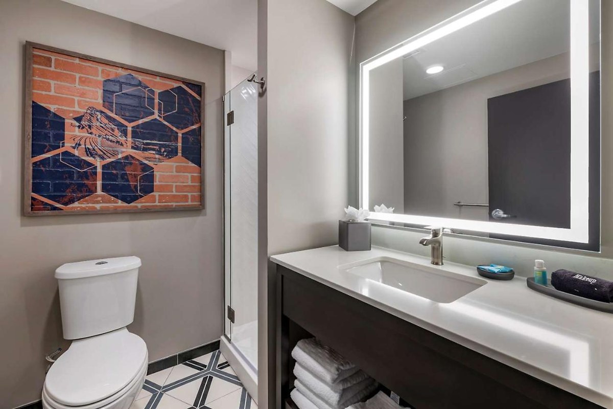 V¿b Hotel by Best Western Denver RiNo photo 4