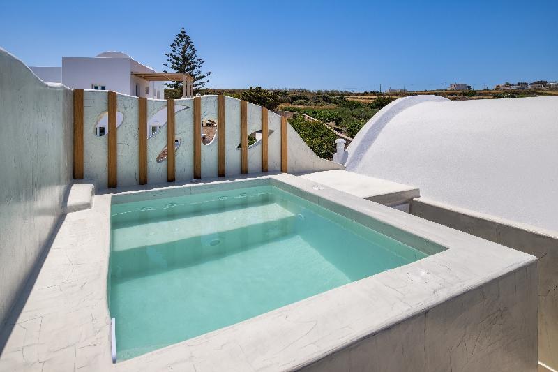 Aelia Luxury Suites photo 1